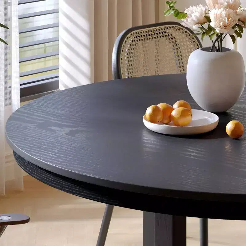 Table de salle à manger ronde de ferme 59 en bois massif, plateau texturé en bois avec piètement en X croisé, noir