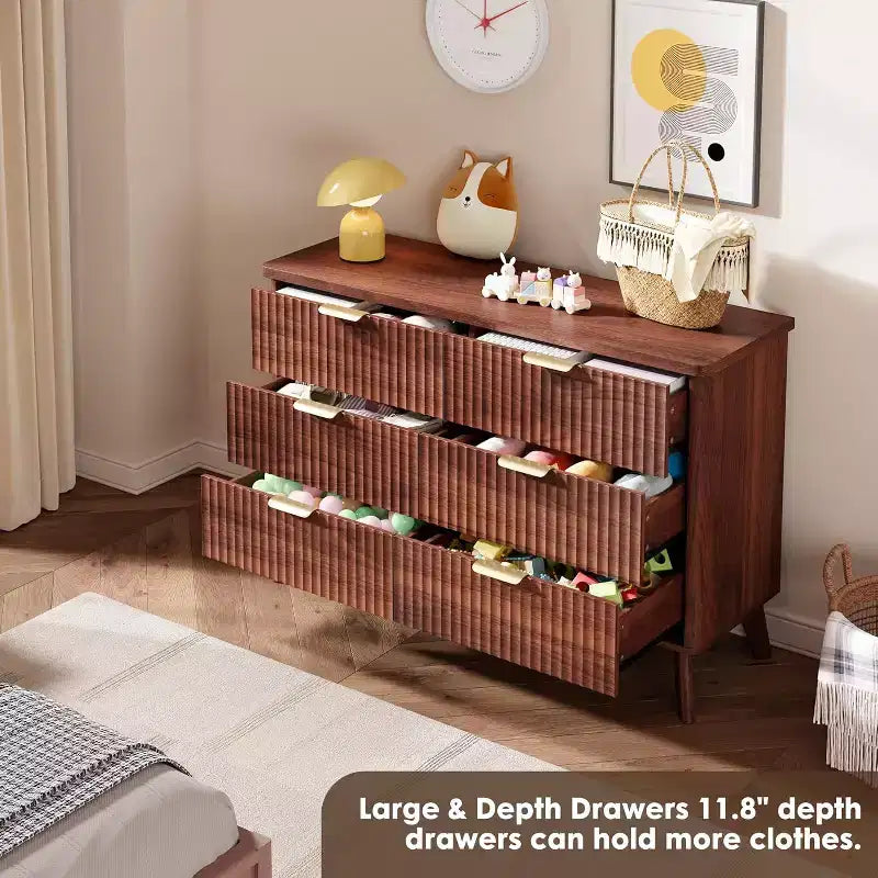 Commode à 6 tiroirs cannelée, commode en bois moderne au design incurvé pour chambre à coucher