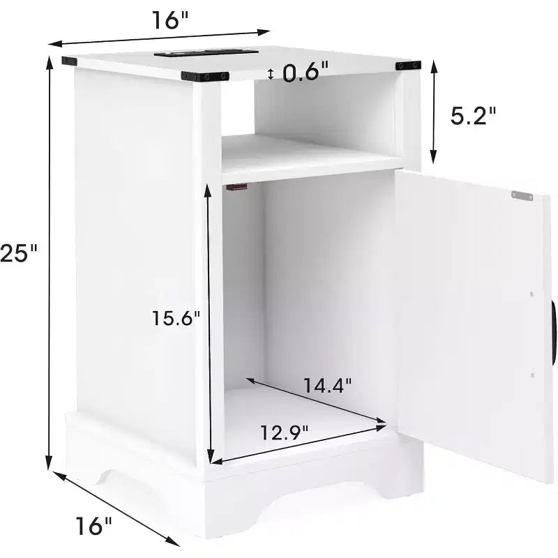 Table de chevet de ferme haute avec station de recharge, table d'appoint blanche avec rangement, grande table de chevet rustique en bois pour chambre et bureau à domicile